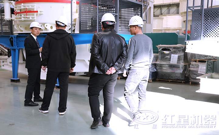 紅星制砂機廠區(qū)一角