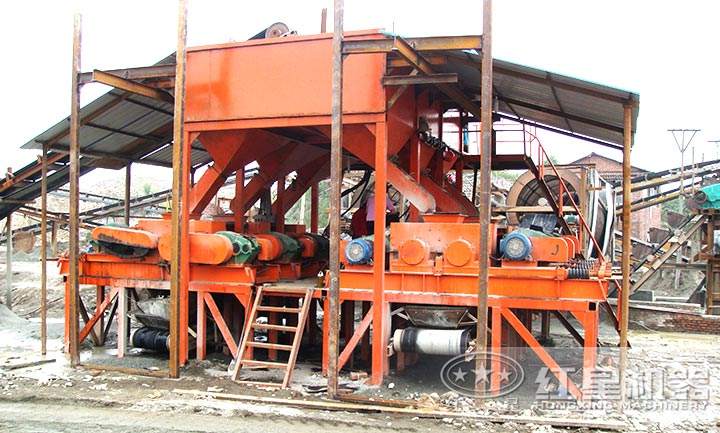 對(duì)輥破碎機(jī)