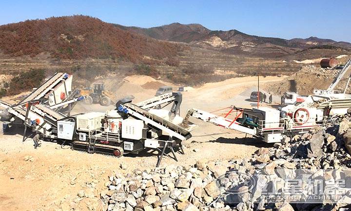 移動(dòng)破碎石現(xiàn)場