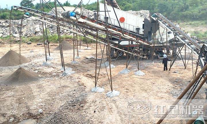 四川巴中移動(dòng)碎石現(xiàn)場(chǎng)