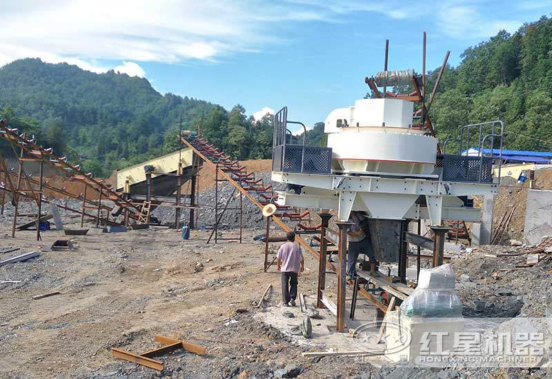 山東花崗巖制砂生產(chǎn)線現(xiàn)場