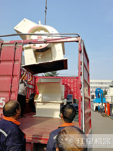 錘式破碎機發(fā)貨