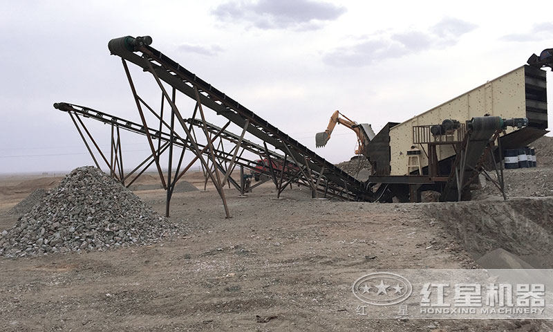 采砂場(chǎng)制沙生產(chǎn)作業(yè)現(xiàn)場(chǎng)