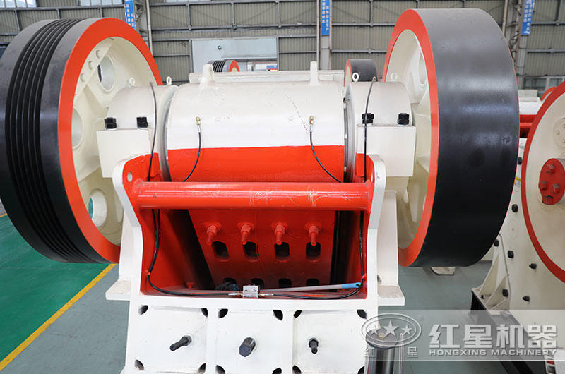顎式破碎機細節(jié)