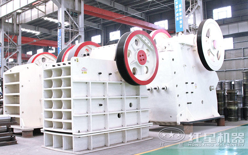 顎式碎石機(jī)