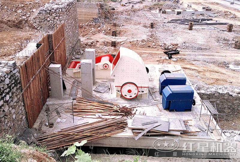 固定式混凝土破碎機械