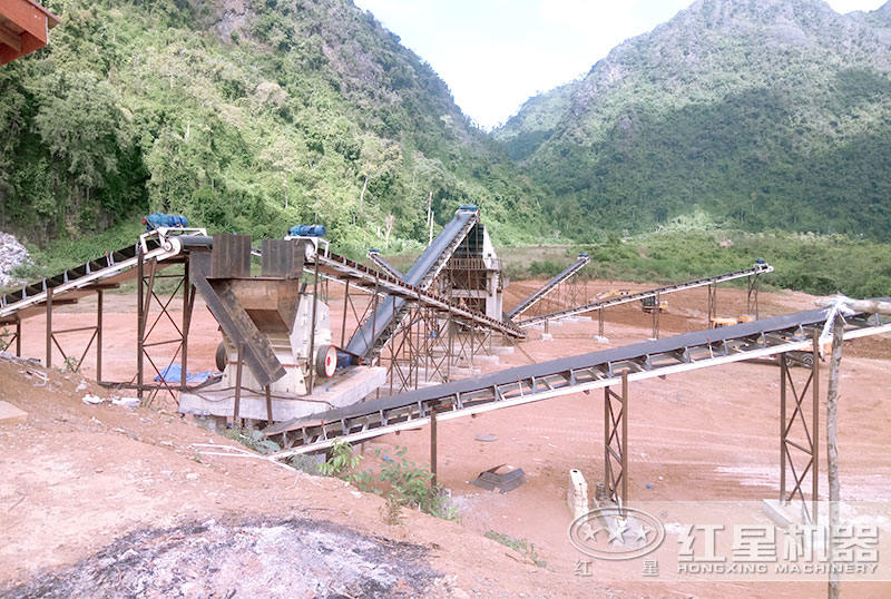 山東客戶破碎石子機作業(yè)現(xiàn)場