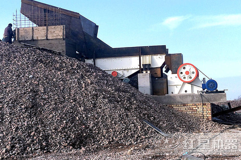 69顎式碎石機現(xiàn)場圖