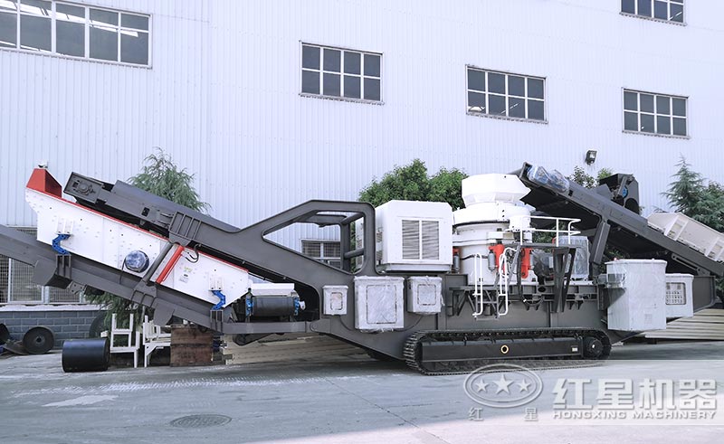 移動(dòng)式破碎機(jī)移動(dòng)起來(lái)較方便