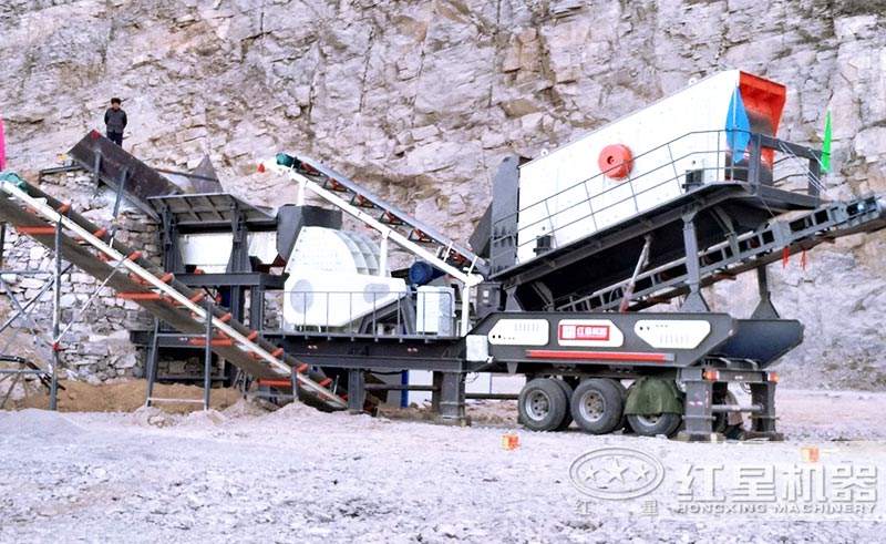 移動(dòng)錘破機(jī)生產(chǎn)線現(xiàn)場(chǎng)