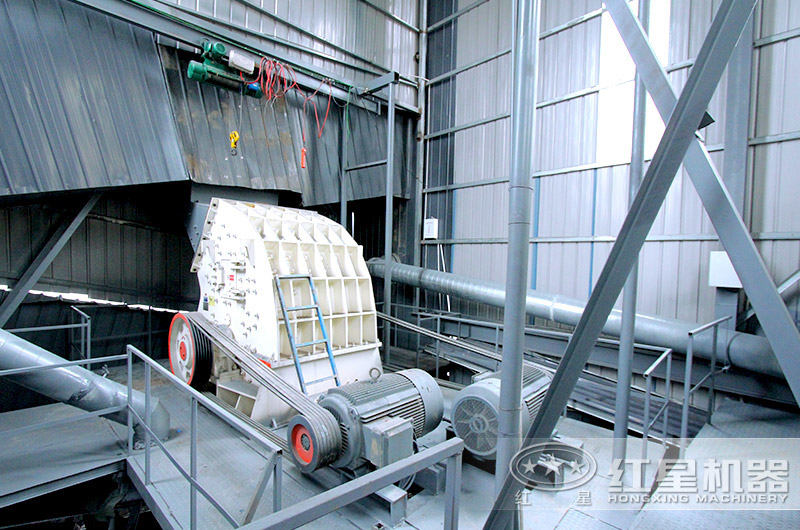 錘式破碎機生產現場實拍