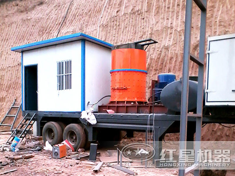 立式復(fù)合破生產(chǎn)現(xiàn)場(chǎng)