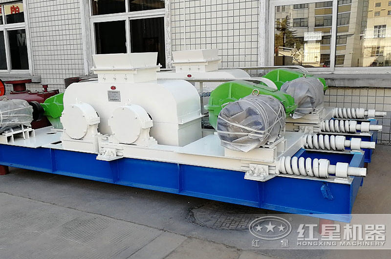 大型對(duì)輥制砂機(jī)