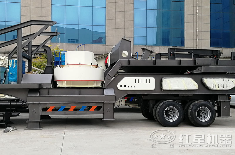 移動(dòng)制砂機(jī)圖片