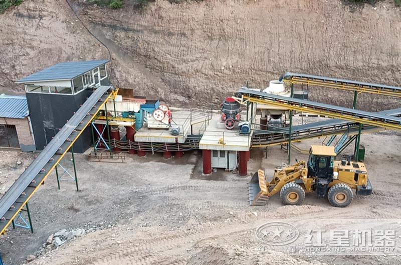 顎破石機應(yīng)用現(xiàn)場