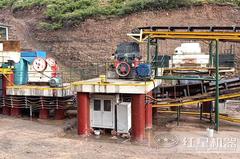 機制砂生產(chǎn)現(xiàn)場圖