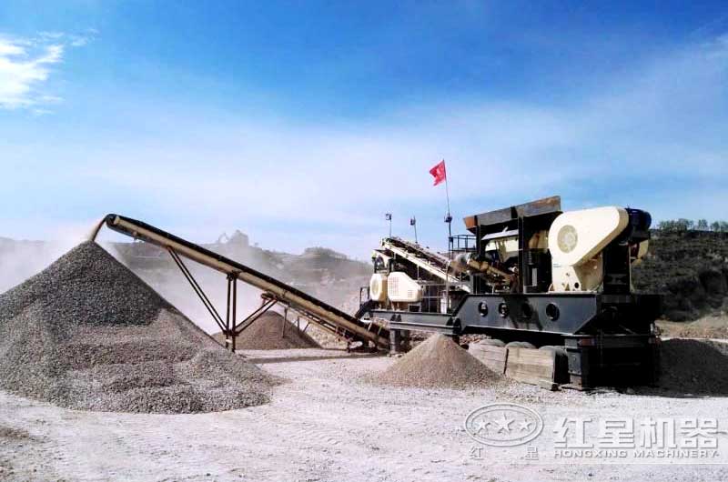 輪胎式移動破作業(yè)現(xiàn)場