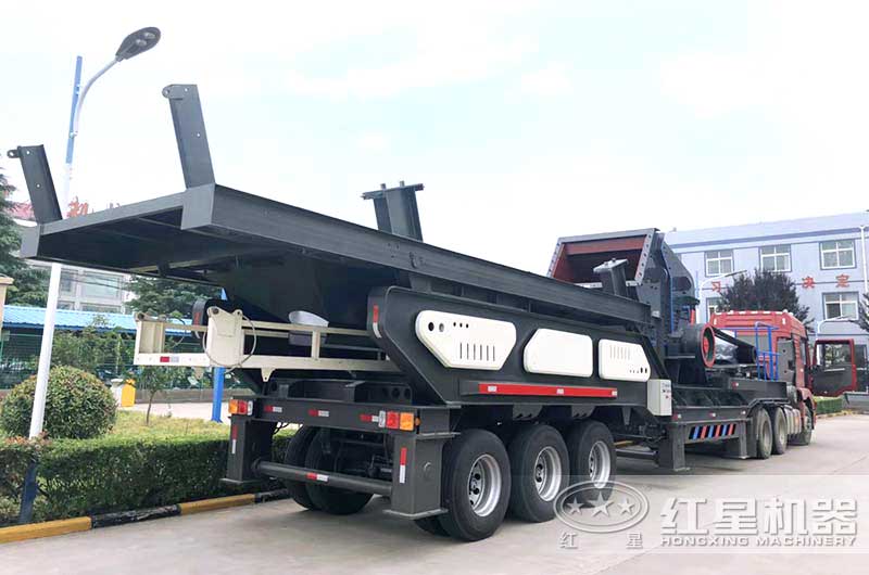 輪胎式移動破發(fā)貨現(xiàn)場