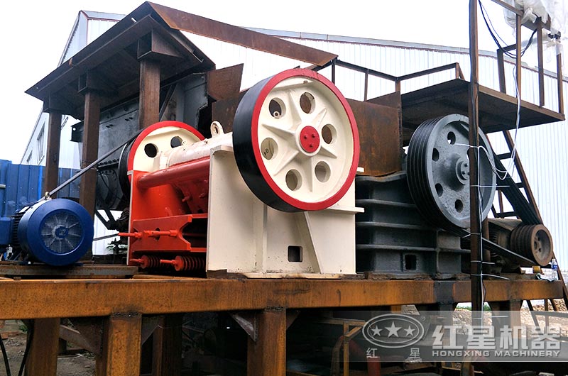 顎式玄武巖石子生產(chǎn)線現(xiàn)場